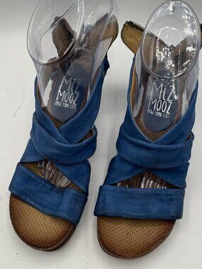 Miz Mooz Mika Sandals Womens US 5.5 6 EU 36 Blue Leather Strappy Back Zip